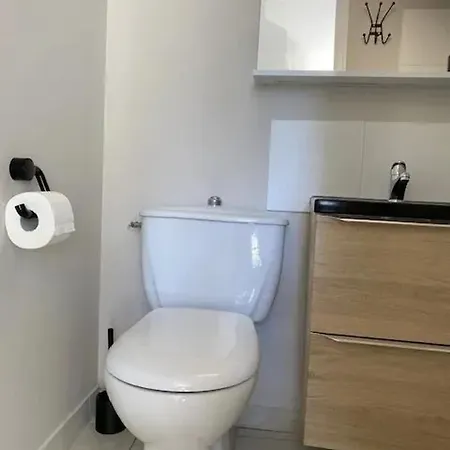 Cosy Avec Jardin A Aigues-mortes, 25 M² Apartmán