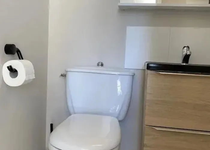 Cosy Avec Jardin à Aigues-mortes, 25 M² Apartamento